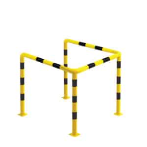 Odbojnica stalowa typu U 800x1000 mm – malowana proszkowo na żółto z czarnymi pasami, przykręcana do podłoża