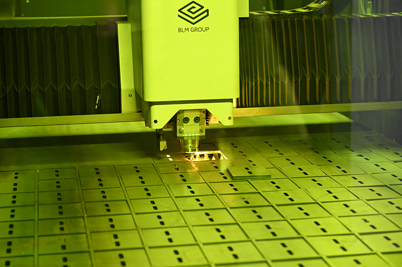 Cięcie laserowe podczas produkcji odbojnic metalowych